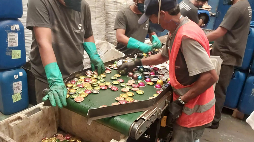 Coletar, Separar, Descaracterizar: O Processo Real de Reciclagem de Cápsulas de Café
